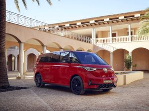 Supporting image for story: Volkswagen reveals hot new ID Buzz GTX