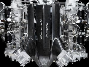 Supporting image for story: Maserati releases new details surrounding MC20 supercar engine