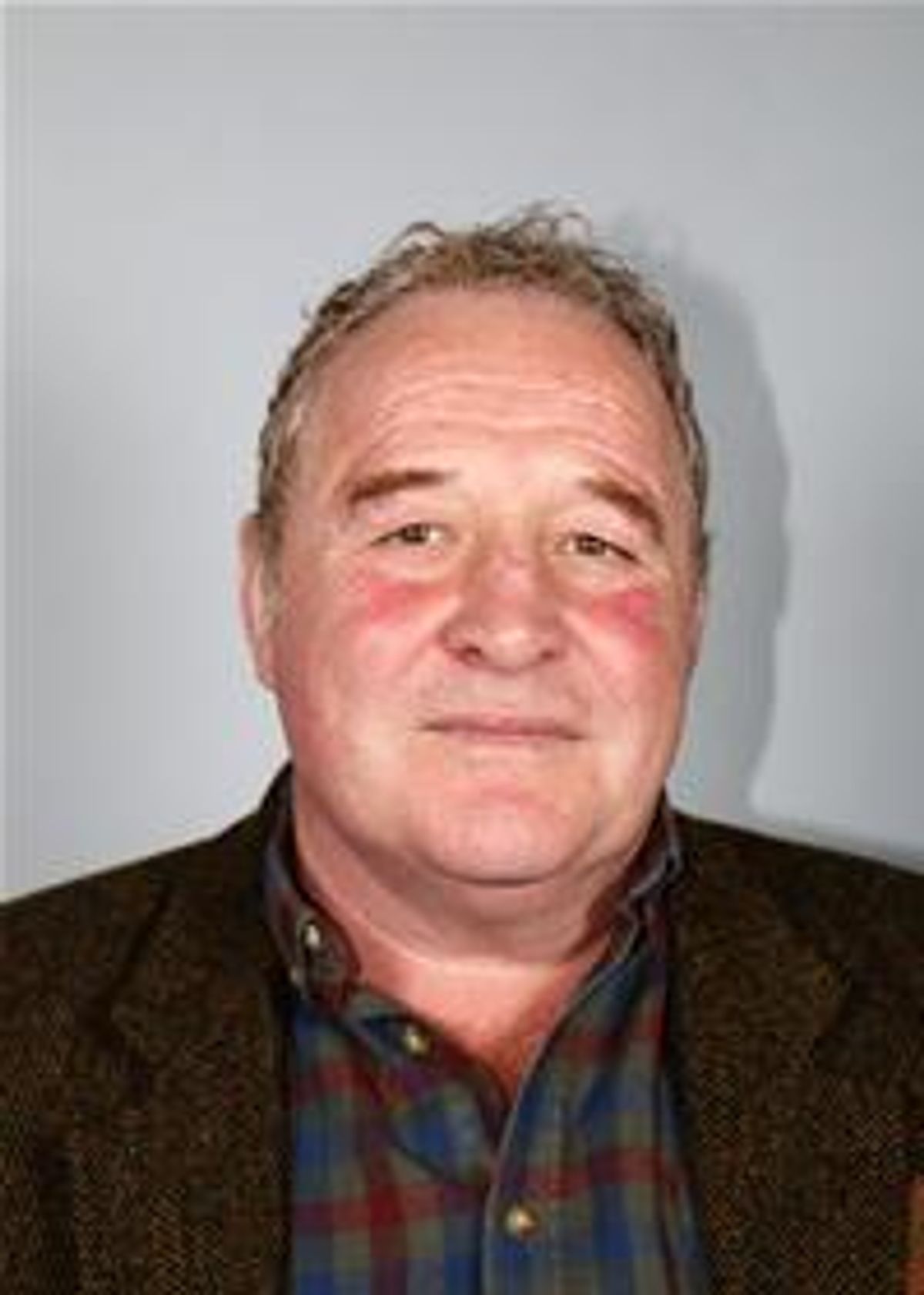 Builth Wells councillors join forces to complain about standard of road cleaning in the area