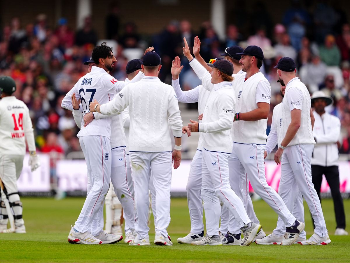 Shoaib Bashir finally breaks through after frustrating morning for England