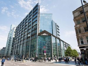 Supporting image for story: Why was NatWest rescued in 2008 and what has changed for the bank in that time?