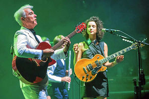 Supporting image for story: David Byrne set to play Birmingham Symphony Hall