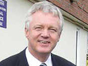 Supporting image for story: Top Tory's booze pledge