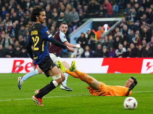 Supporting image for story: Aston Villa 2 Lille 0: (3-0 on aggregate) - Second half goals see Villa into third straight European quarter final