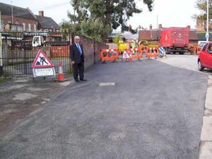 Supporting image for story: Fed-up Geoff forks out for road repairs