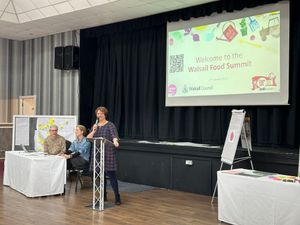 Supporting image for story: Plan to get people eating healthily