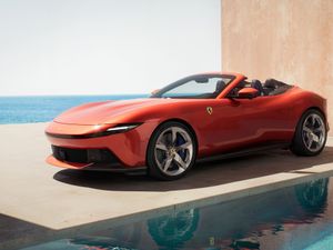 Supporting image for story: Ferrari’s Amalfi gains new drop-top Spider version