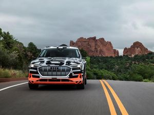 Supporting image for story: Audi shows how its e-tron concept car can regain energy – even when braking