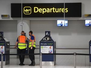 Supporting image for story: Gatwick flights grounded again after fresh suspected drone sighting