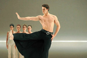 Big roles – Iain seen performing in Birmingham Royal Ballet's Grosse Fuge production