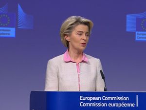 Supporting image for story: EU threatens to halt coronavirus vaccine exports to UK