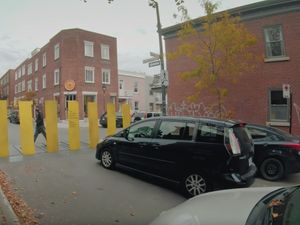 Supporting image for story: Québec government pulls clever pedestrian safety stunt