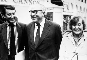 Liberal Leader David Steel (left) with Social Democrat leaders Shirley Williams and Roy Jenkins at the 1981 Liberal Party conference, where he told his party to prepare for government