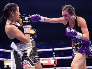 Supporting image for story: Bilston's Katie Healy outpointed in world title bout