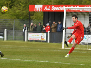 Supporting image for story: Hall calls on Bucks fans to roar them into play-off final