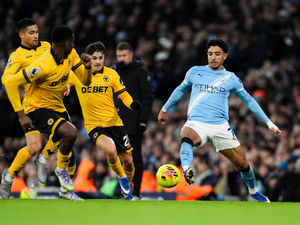 Supporting image for story: Dave Edwards: Wolves' unbeaten run ends, but Rob Edwards sees lessons to build on