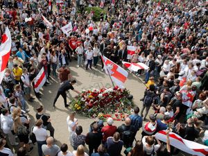 Supporting image for story