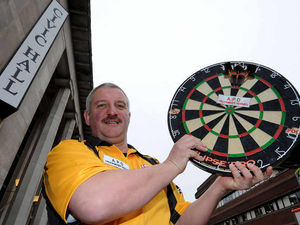 Supporting image for story: Wayne Jones hopes Christian Kist "bottles it"