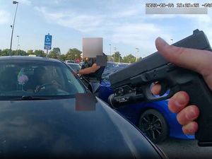 Supporting image for story: Authorities release video showing deadly police shooting of pregnant black woman