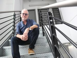 Supporting image for story: 80s pop legend Nik Kershaw talks Live Aid and shares his song writing process ahead of his West Midland tour dates