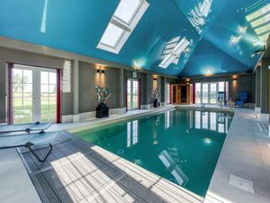 Supporting image for story: Inside sprawling farmhouse with indoor pool after price is slashed to just £1.5 million