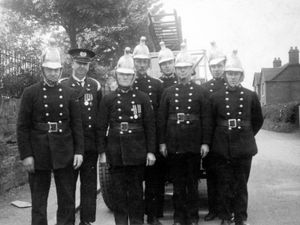 Supporting image for story: Firefighting family were at Drayton's call