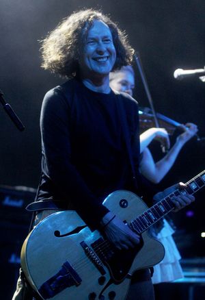 The Wonder Stuff's Miles Hunt at Birmingham's O2 Academy. Pic: Andy Shaw