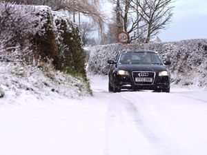 Supporting image for story: Snowy and wintry conditions to continue in West Midlands as drivers are warned of 'challenging conditions' in the next few days