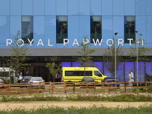 Supporting image for story: British surgeons in children’s heart transplant breakthrough – report