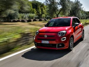 Supporting image for story: First Drive: Does Fiat’s 500X Sport give a dynamic boost to the firm’s crossover?