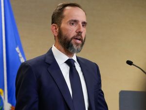 Supporting image for story: Special counsel files new indictment against Trump after Supreme Court ruling