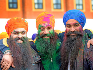 Supporting image for story: Swords on show as 1,500 flock to Willenhall Sikh festival