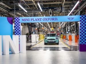 Supporting image for story: New Mini Cooper production gets underway in Oxford as plant hits major milestone