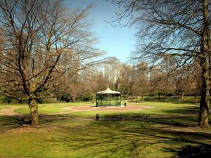 Supporting image for story: Boy, 15, arrested after man stabbed in Willenhall park attack