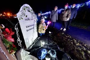 Scrooge's grave and Thomas 9 and Neve Sdams 6, Karen , Joyce and Paul Adams