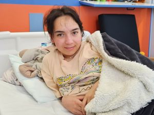 Supporting image for story: Teenager from Stourbridge helped to do GCSEs in Birmingham Children's Hospital