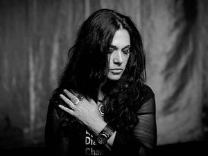 Supporting image for story: Bilston's Robin 2 gig for Sari Schorr