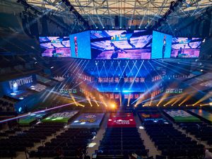 Supporting image for story: Epic Games files EU antitrust complaint against Apple