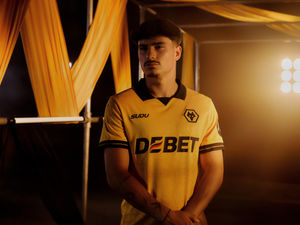 Supporting image for story: Wolves star explains why he feels 'more of a man' after tough first Premier League season