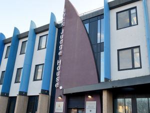 Supporting image for story: Appeal to find relatives after death of 58-year-old Dudley man 