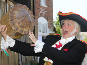 Supporting image for story: Nice as pie as open-air play shares story of historic canal