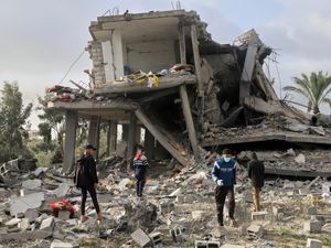 Supporting image for story: Hamas sending delegation to Qatar to continue Gaza ceasefire talks