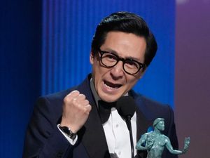Supporting image for story: Ke Huy Quan hails increasing diversity within film industry in SAG award speech