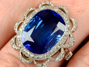 Supporting image for story: Rare and precious sapphire ring breaks record at exciting Birmingham auction