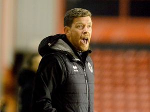 Supporting image for story: Darrell Clarke praises 'ruthless' Walsall 