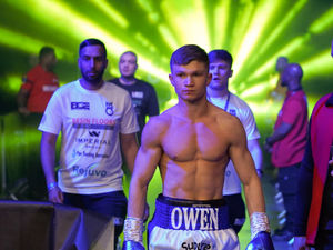 Supporting image for story: Telford boxer Macauley Owen has no trouble as he moves up weight