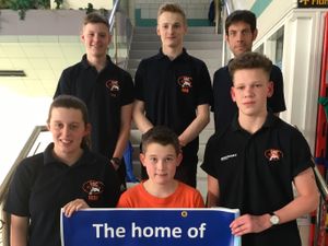Supporting image for story: Swimmers looking
to make a splash