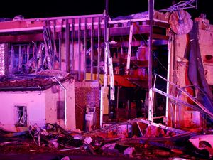 Supporting image for story: At least 15 dead after storms wreak destruction in US