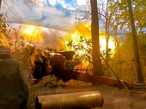 Supporting image for story: Ukraine army retreats as Russia closes in on strategically important town