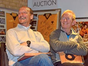 Supporting image for story: Wolves legend Kenny Hibbitt urges Nuno's team to live his dream